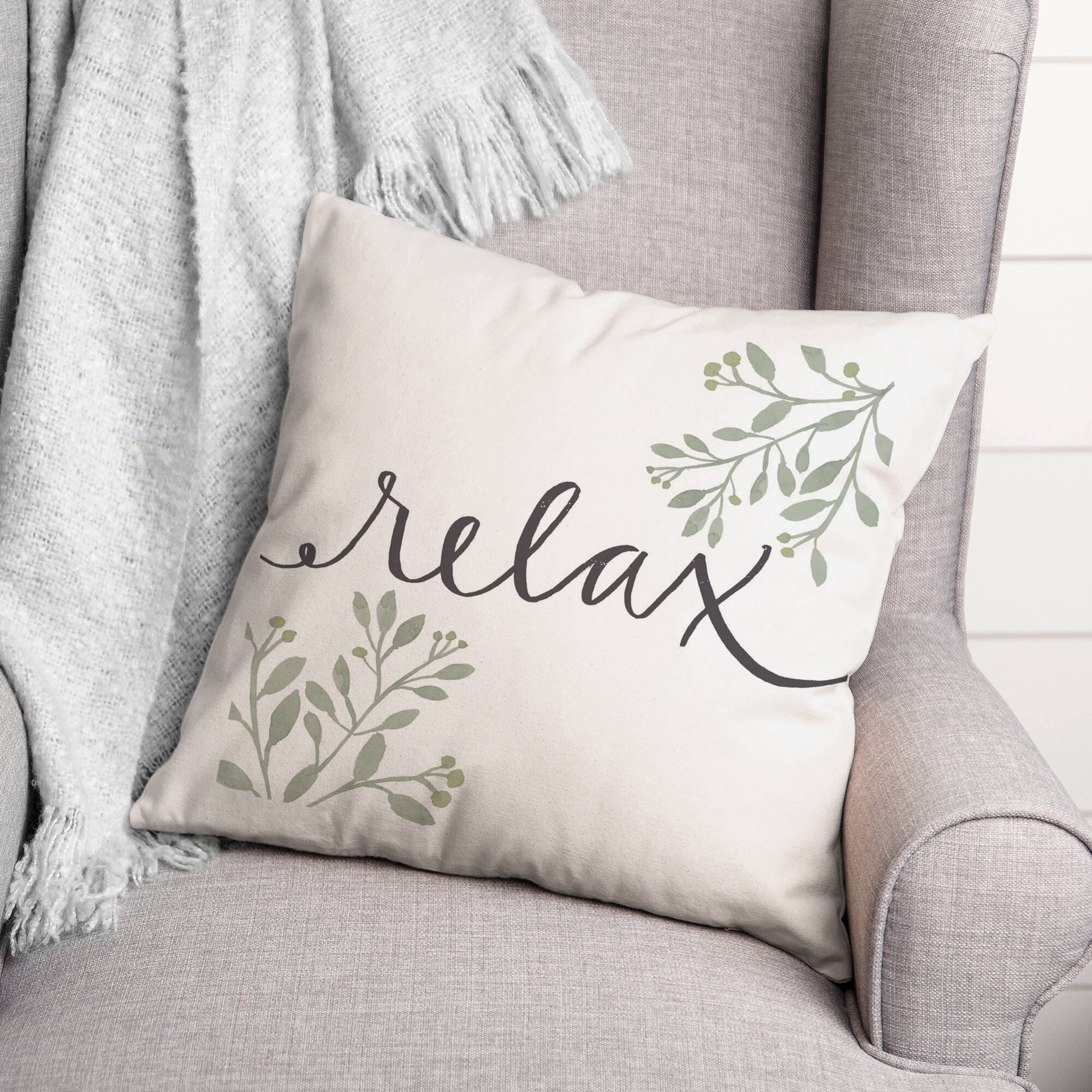 Relax Floral 18" x 18" Throw Pillow